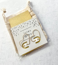 Load image into Gallery viewer, HEY GIRL HEART HOOPS - 14KMED